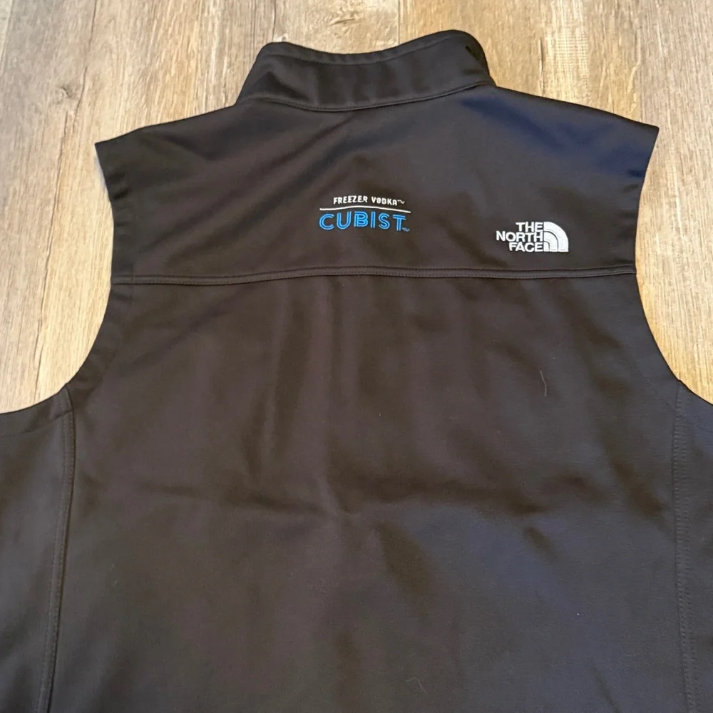 The North Face Black Men's Softshell Vest with Embroidered Logo